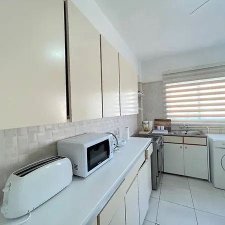 Platform 357 Chytron City Center Fully Equipped Apartment *