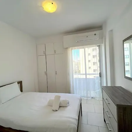 Platform 357 Chytron City Center Fully Equipped Apartment Nicosia