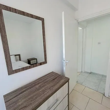 Platform 357 Chytron City Center Fully Equipped Apartment